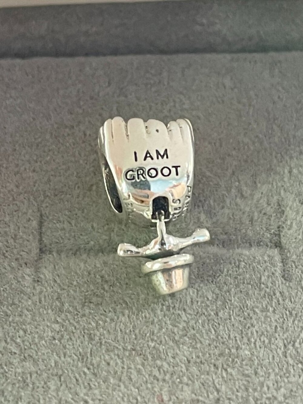 Pandora Marvel Guardians of the Galaxy Dancing Groot Charm - Picture 4 of 6